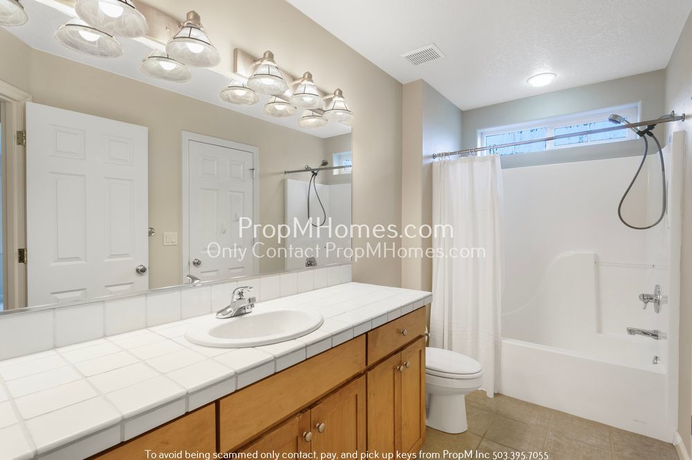 Spacious Hillsdale Home with Private Balcony, Garage & Central A/C! property image