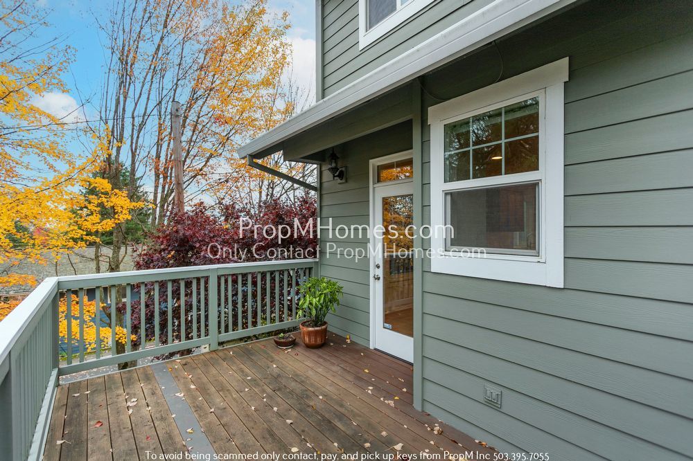 Spacious Hillsdale Home with Private Balcony, Garage & Central A/C! property image