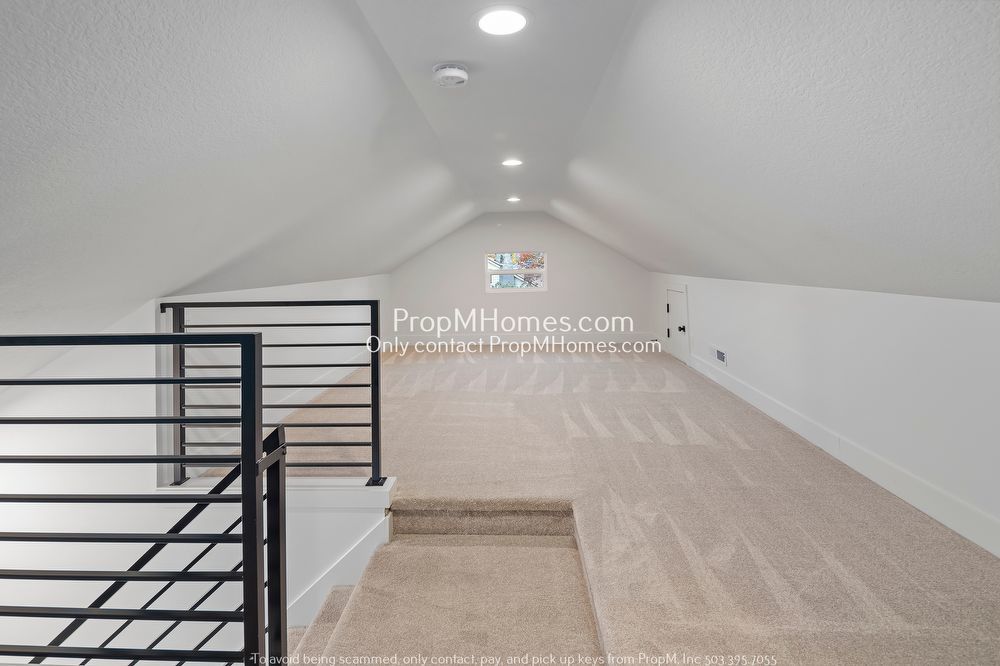 Charming 2-Bedroom Retreat with Bonus Room in Parkrose! property image
