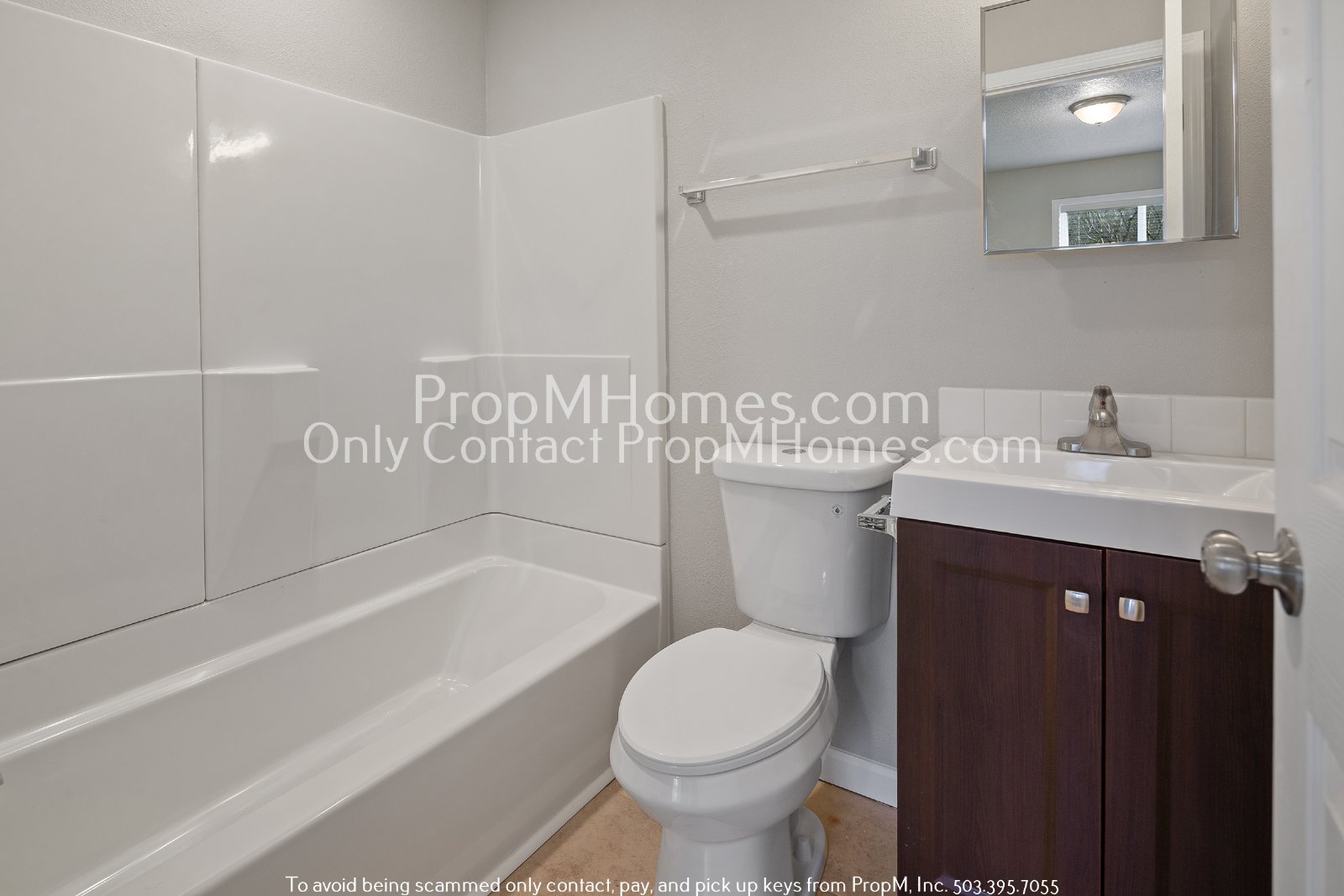 Spacious Three-Bedroom in NE Portland! property image