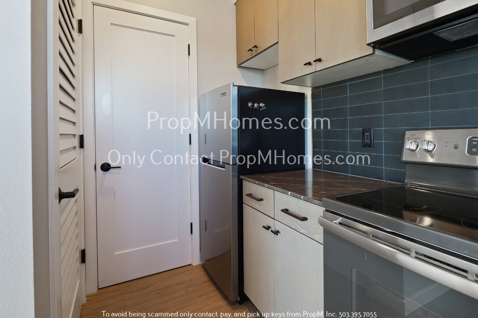 Charming Studio in Arbor Lodge! Modern Updates! Plenty of Light! property image