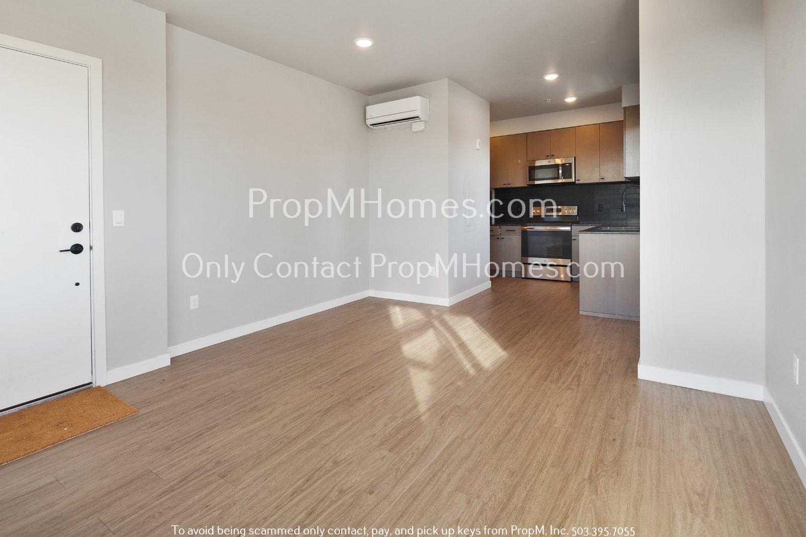 Charming Studio in Arbor Lodge! Modern Updates! Plenty of Light! property image
