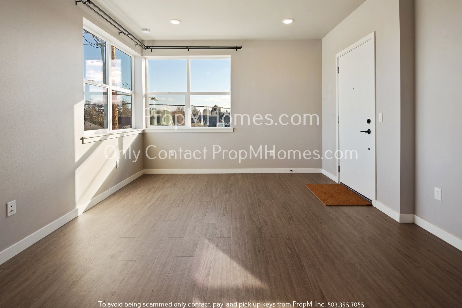 Charming Studio in Arbor Lodge! Modern Updates! Plenty of Light! property image