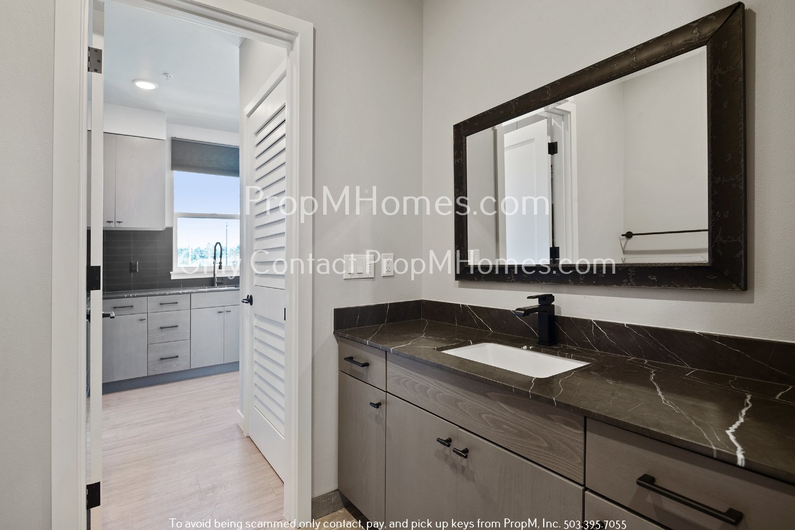 Charming Studio in Arbor Lodge! Modern Updates! Plenty of Light! property image