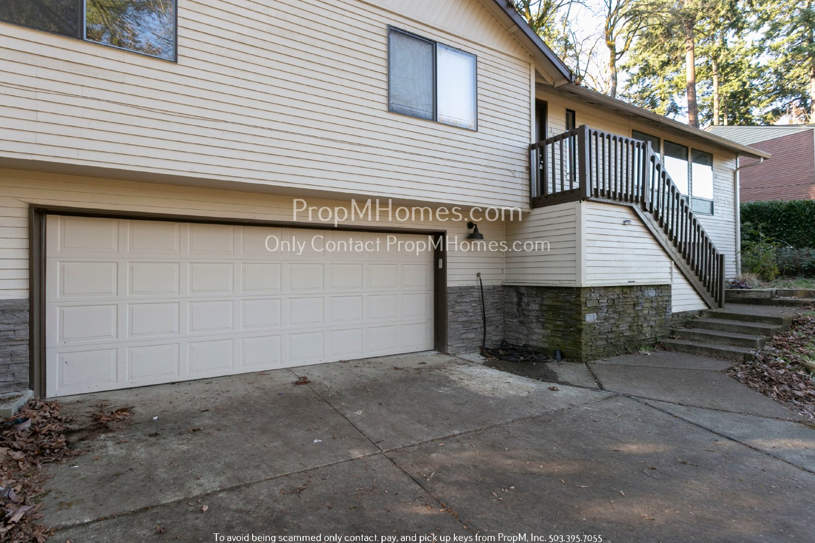 Stunning Five-Bedroom Rental in Milwaukie, Oregon: Your Perfect Home Awaits! property image