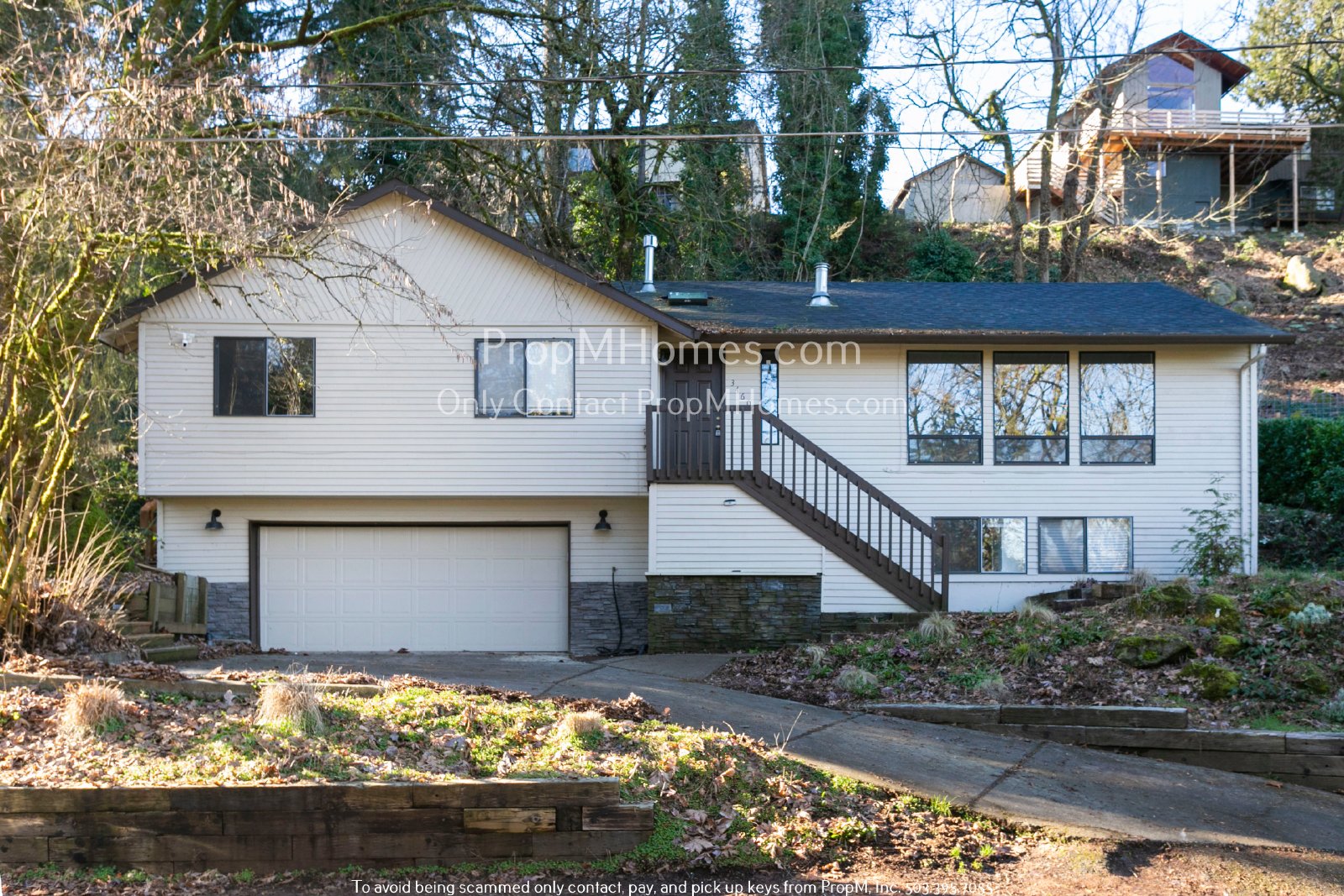 Stunning Five-Bedroom Rental in Milwaukie, Oregon: Your Perfect Home Awaits! property image
