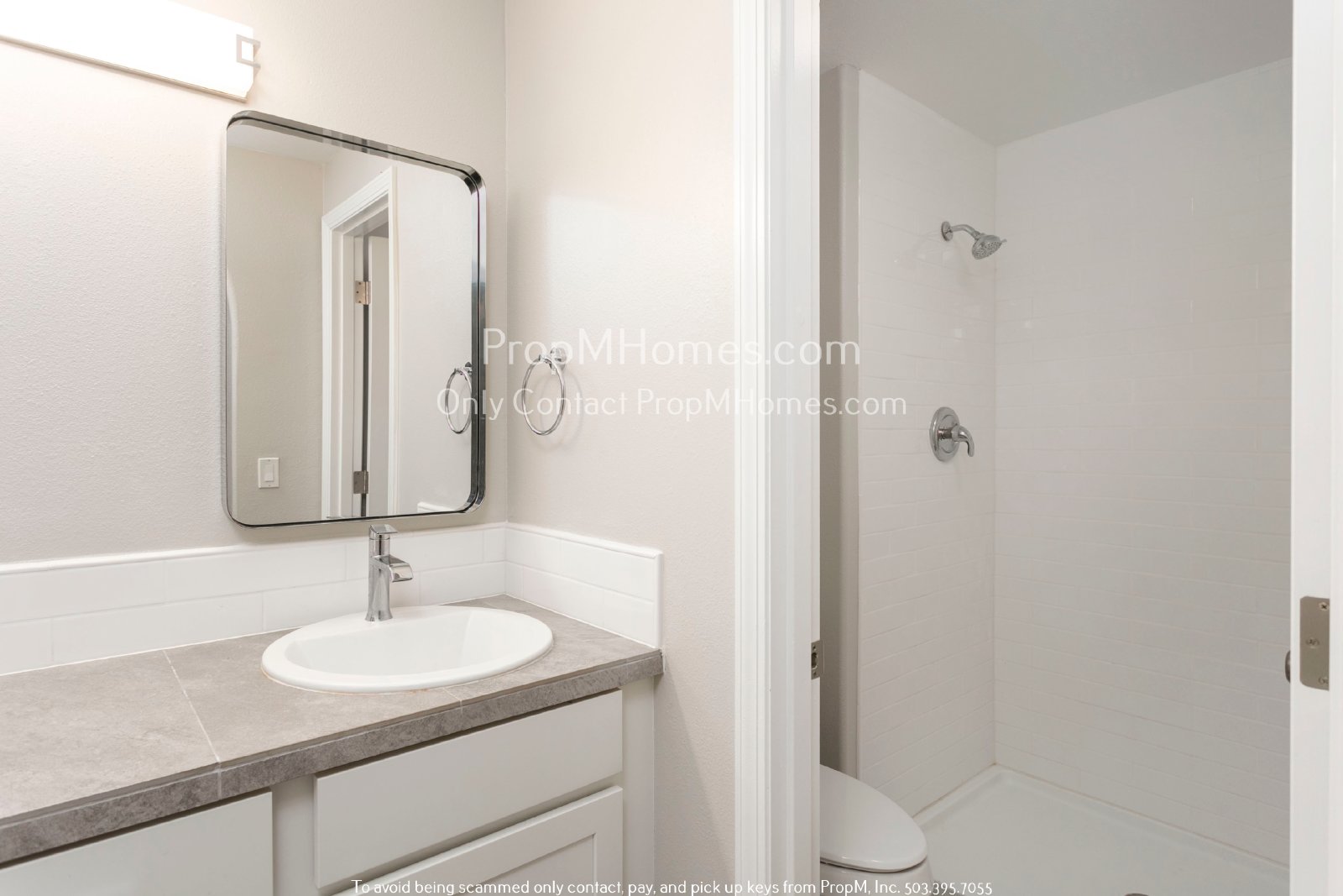 Stunning Five-Bedroom Rental in Milwaukie, Oregon: Your Perfect Home Awaits! property image