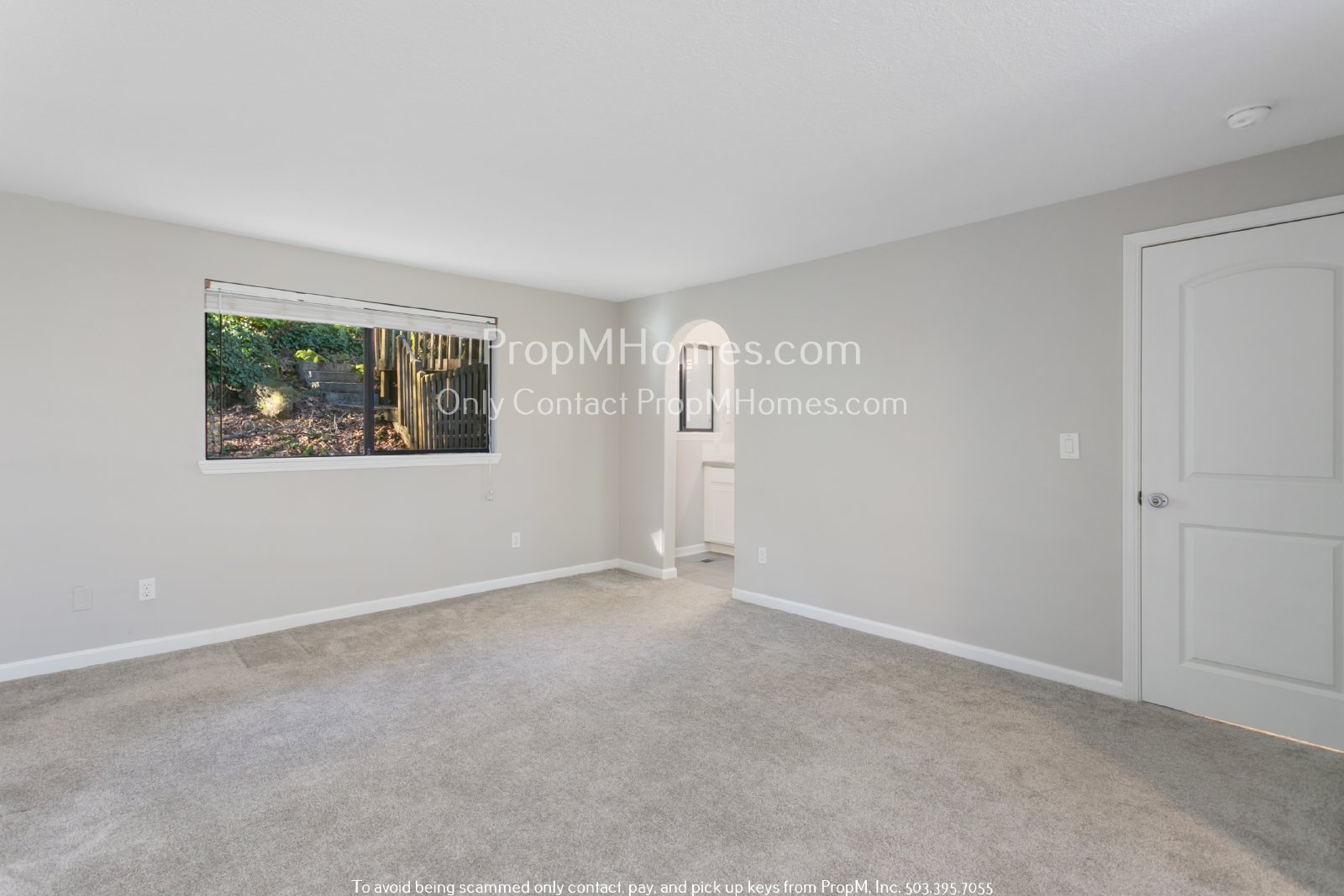 Stunning Five-Bedroom Rental in Milwaukie, Oregon: Your Perfect Home Awaits! property image