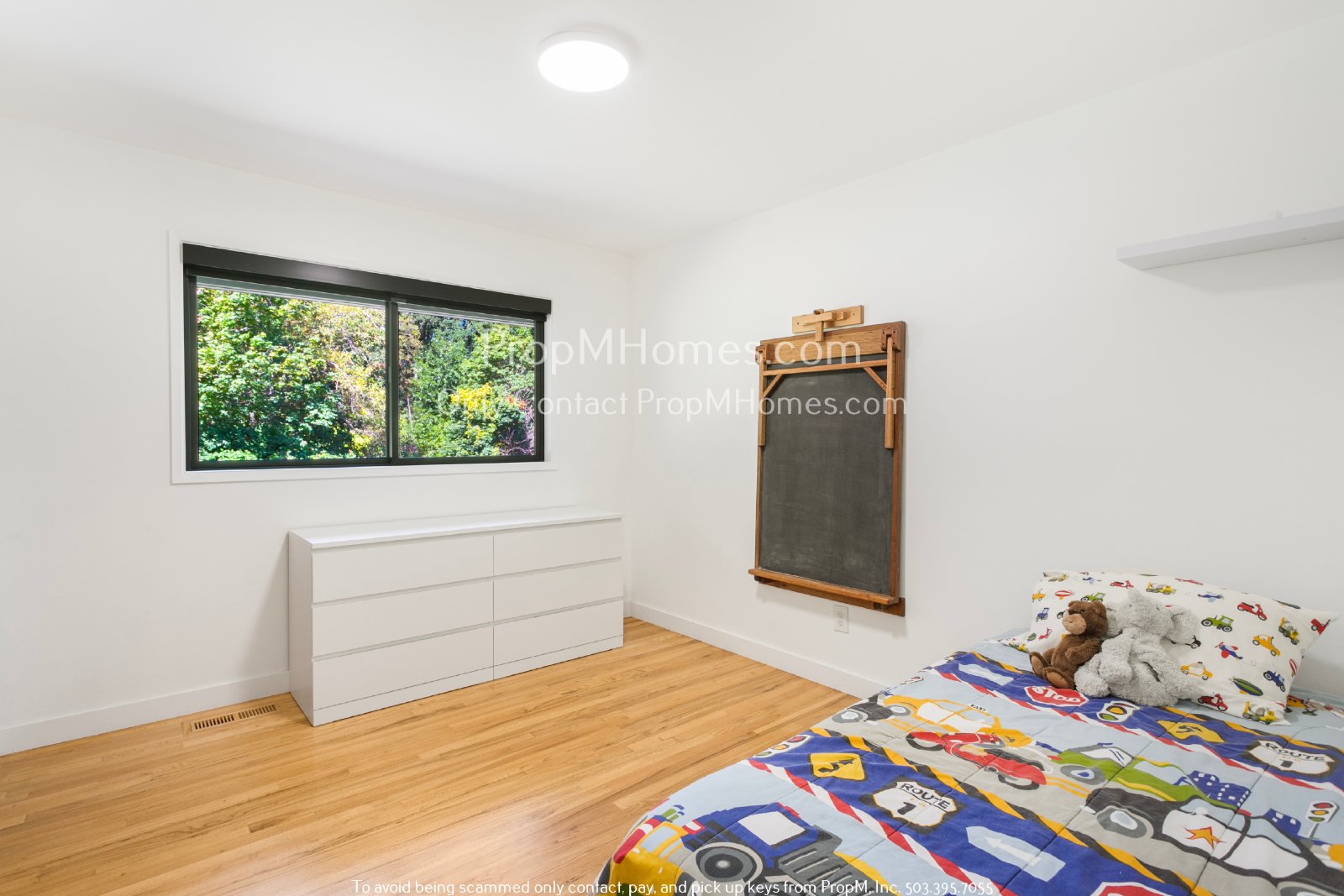 Gorgeous Three-Bedroom Home in West Linn on a Half Acre W/ Landscaping Included! property image