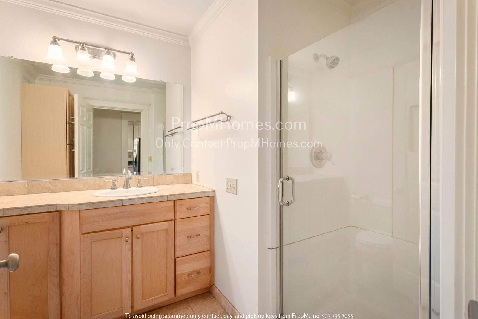 Contemporary Two Bedroom Upper Level Apartment in SE! property image