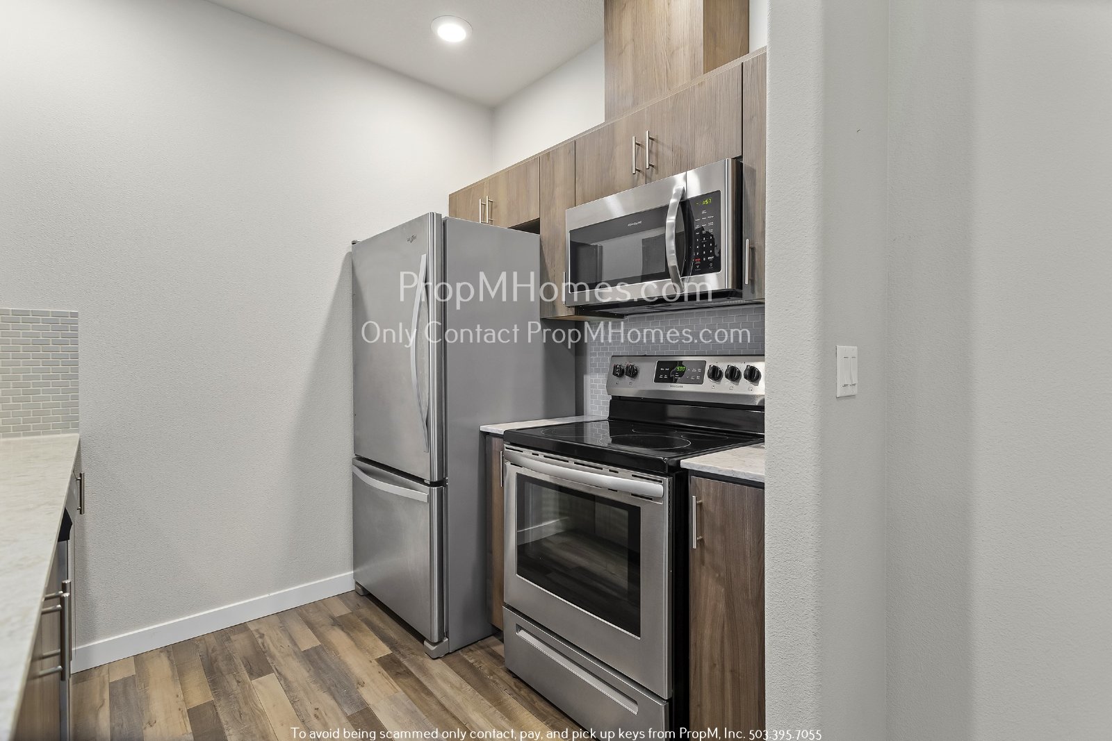 One Bedroom Condo in the Heart of North Bethany - Top Floor with Vaulted Ceilings! property image