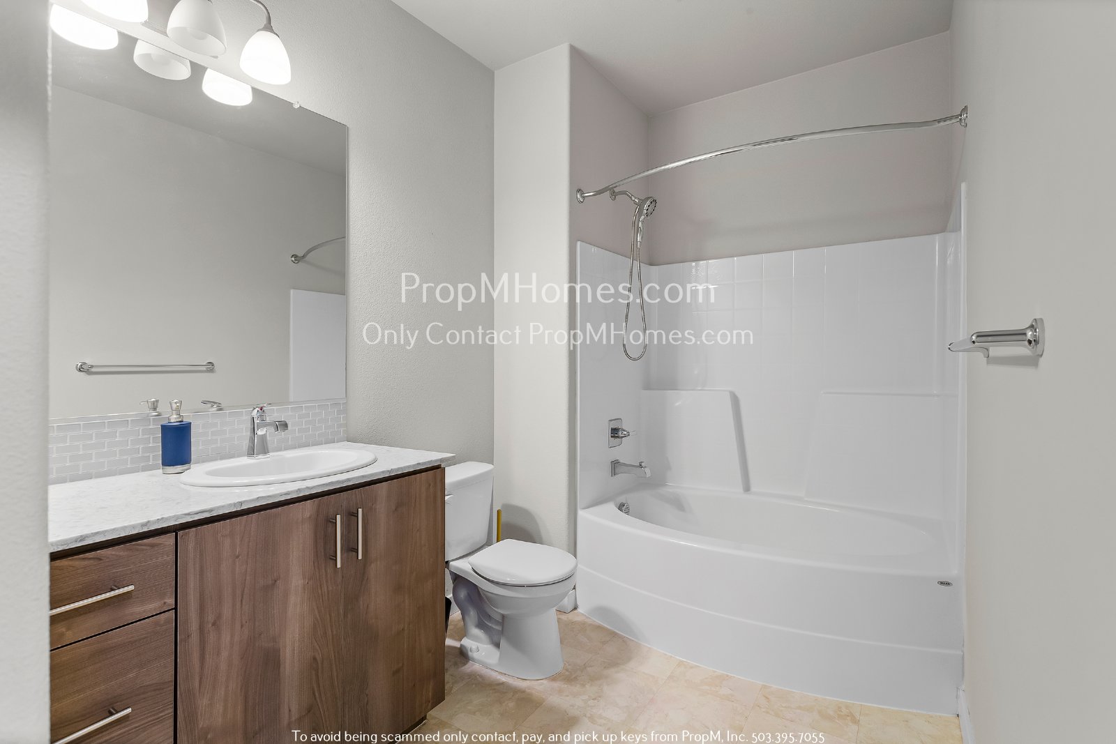 One Bedroom Condo in the Heart of North Bethany - Top Floor with Vaulted Ceilings! property image