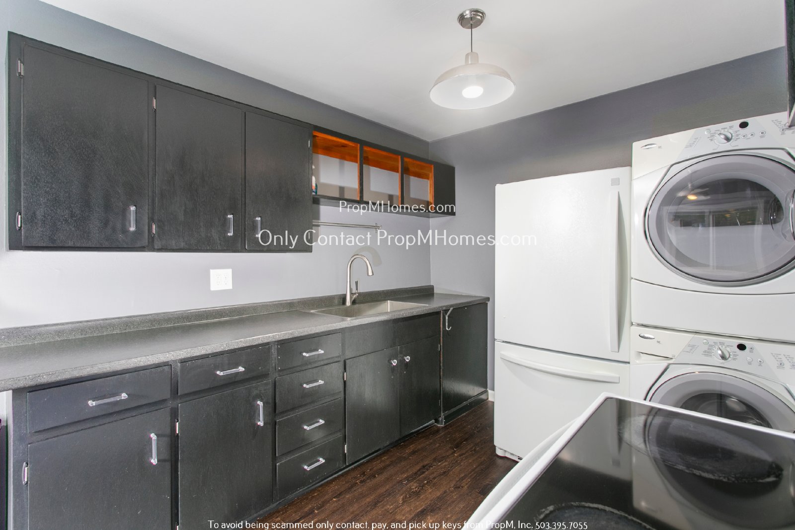 Lovely Two Bedroom Duplex In North Portland W/ Beautiful Backyard! property image