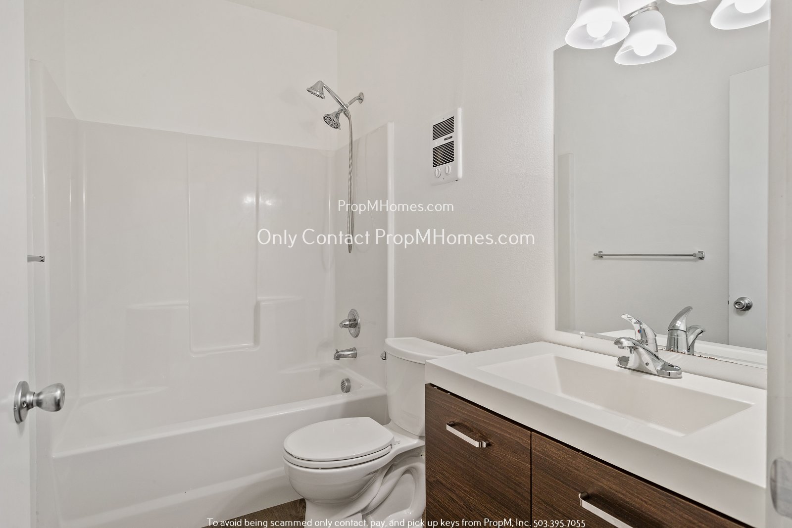 Charming Condo with Modern Amenities in Prime NE Portland Location! property image