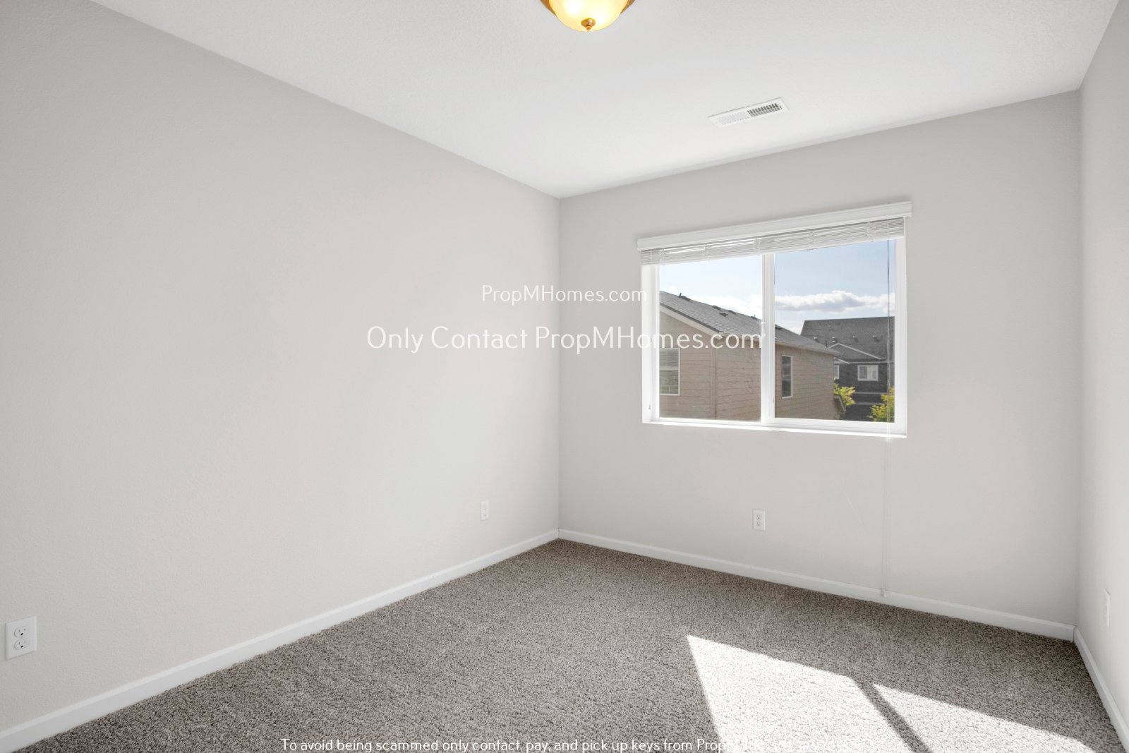 Charming Home with Modern Amenities and Outdoor Retreat in Heritage Crossing! property image