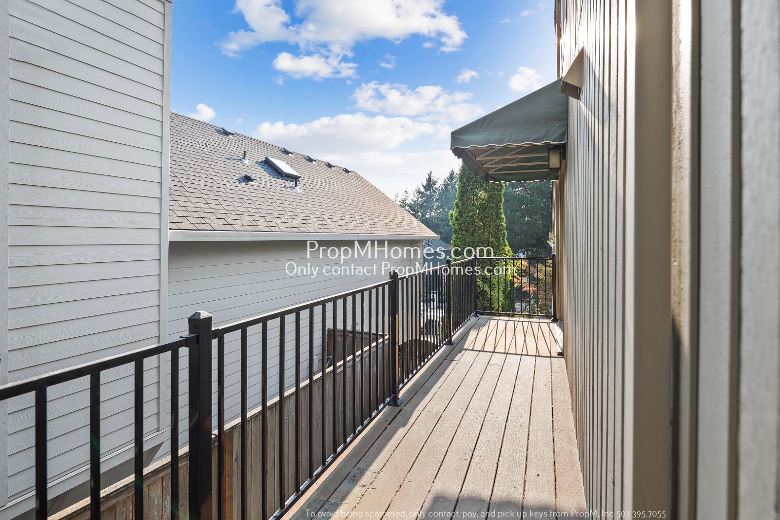 Three Bedroom Gem with Bonus Room in Oak Creek Oasis! DEPOSIT SPECIAL property image