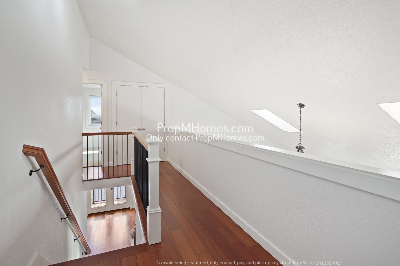 Three Bedroom Gem with Bonus Room in Oak Creek Oasis! DEPOSIT SPECIAL property image