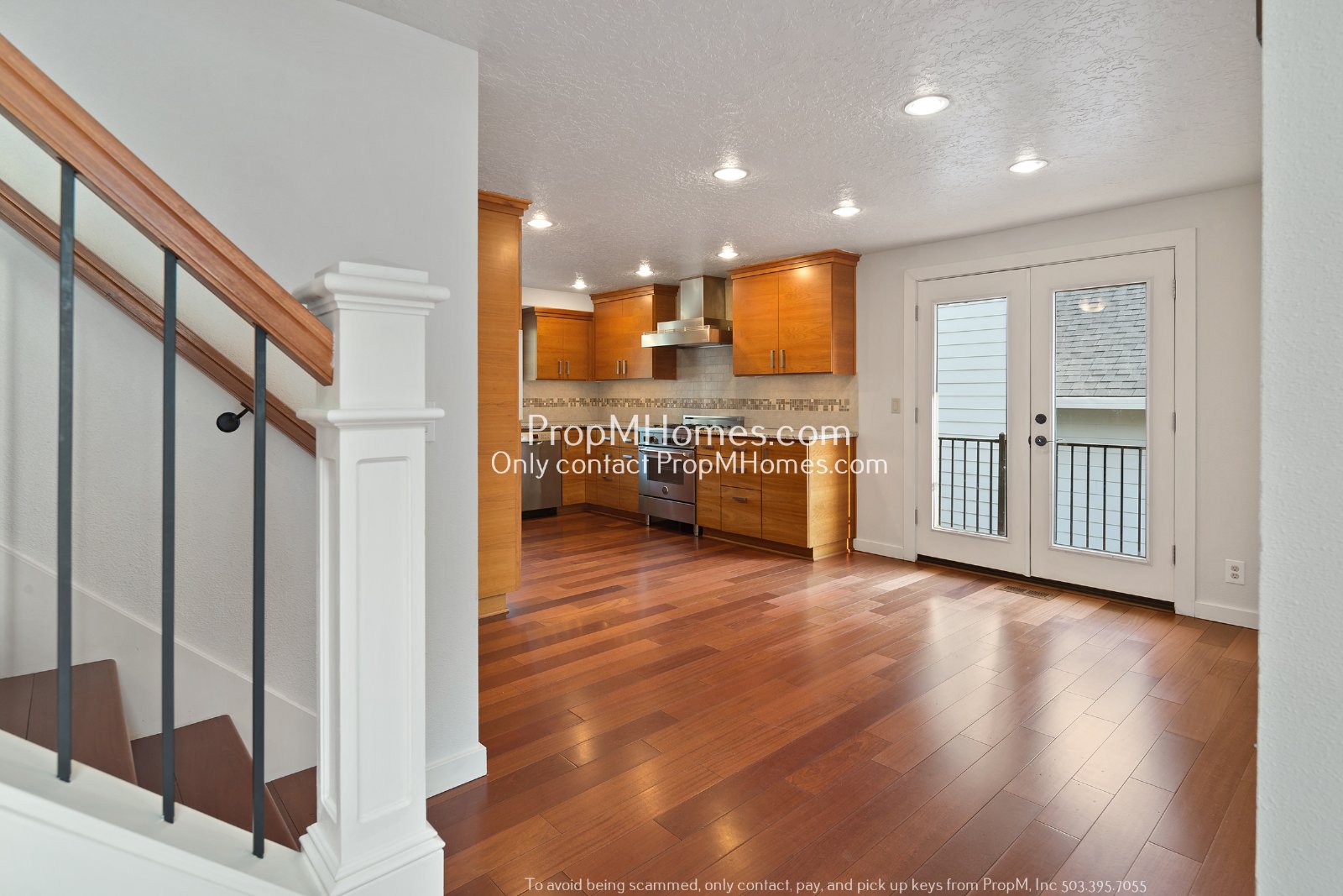 Three Bedroom Gem with Bonus Room in Oak Creek Oasis! DEPOSIT SPECIAL property image