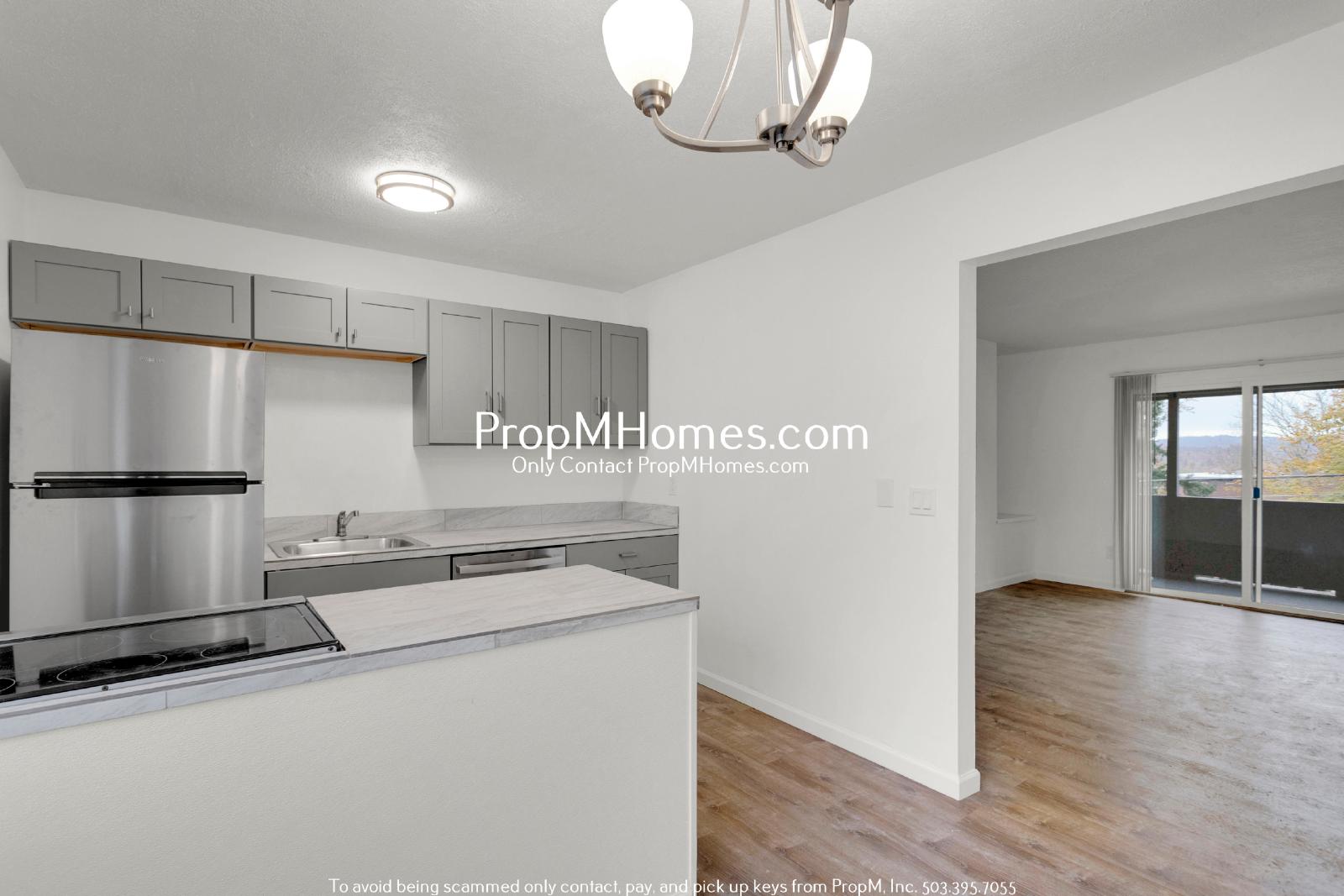 Updated 2BR in the Heart of Oregon City - NEW PHOTOS property image