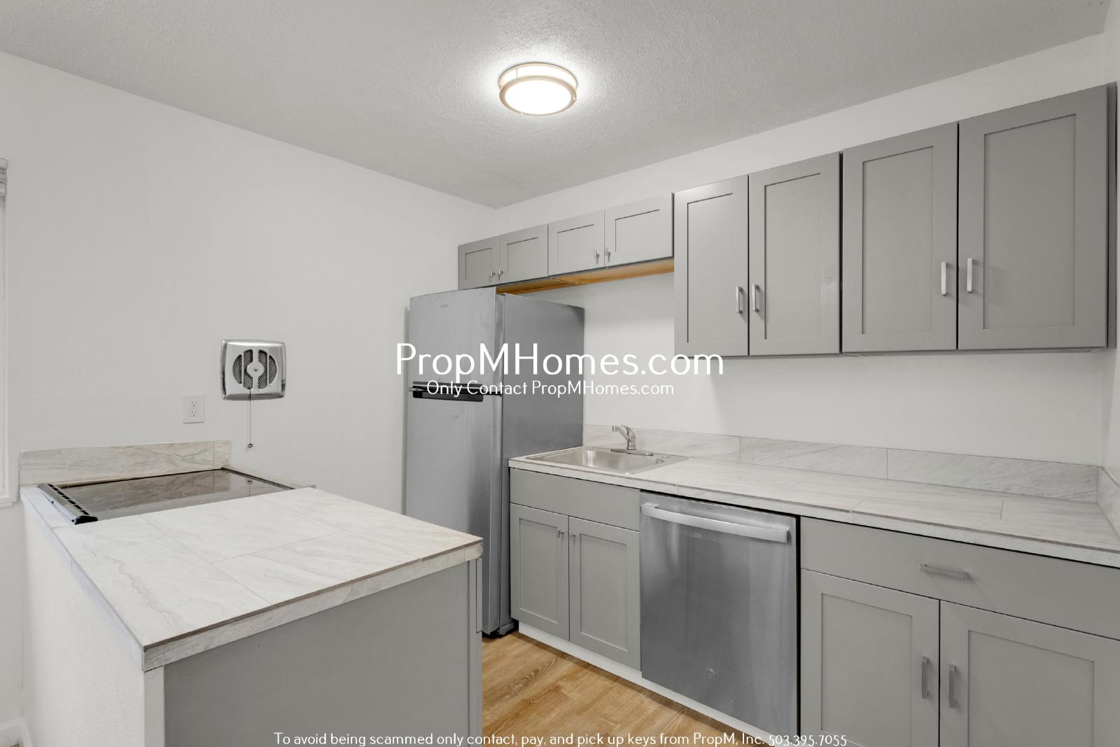 Updated 2BR in the Heart of Oregon City - NEW PHOTOS property image