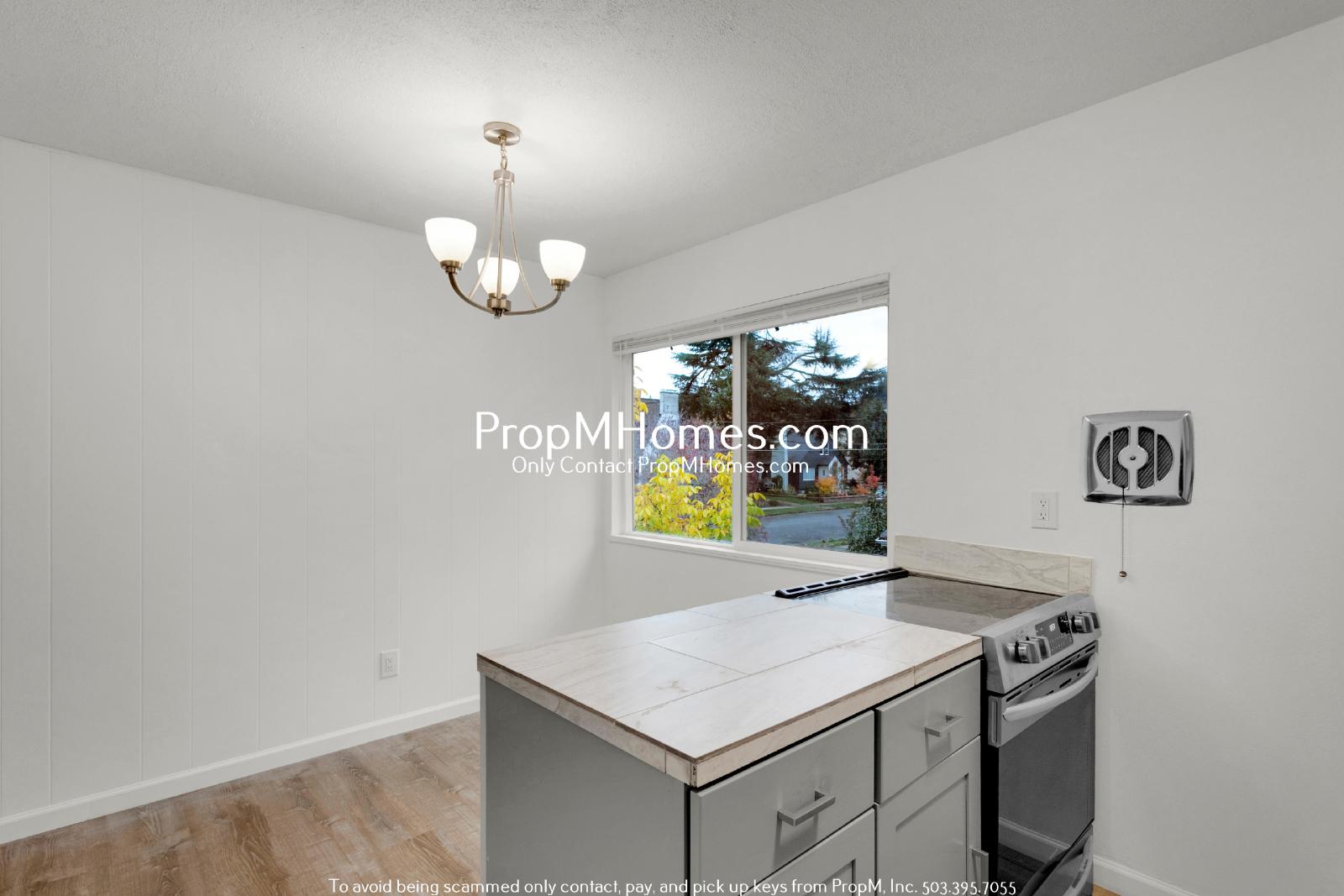 Updated 2BR in the Heart of Oregon City - NEW PHOTOS property image