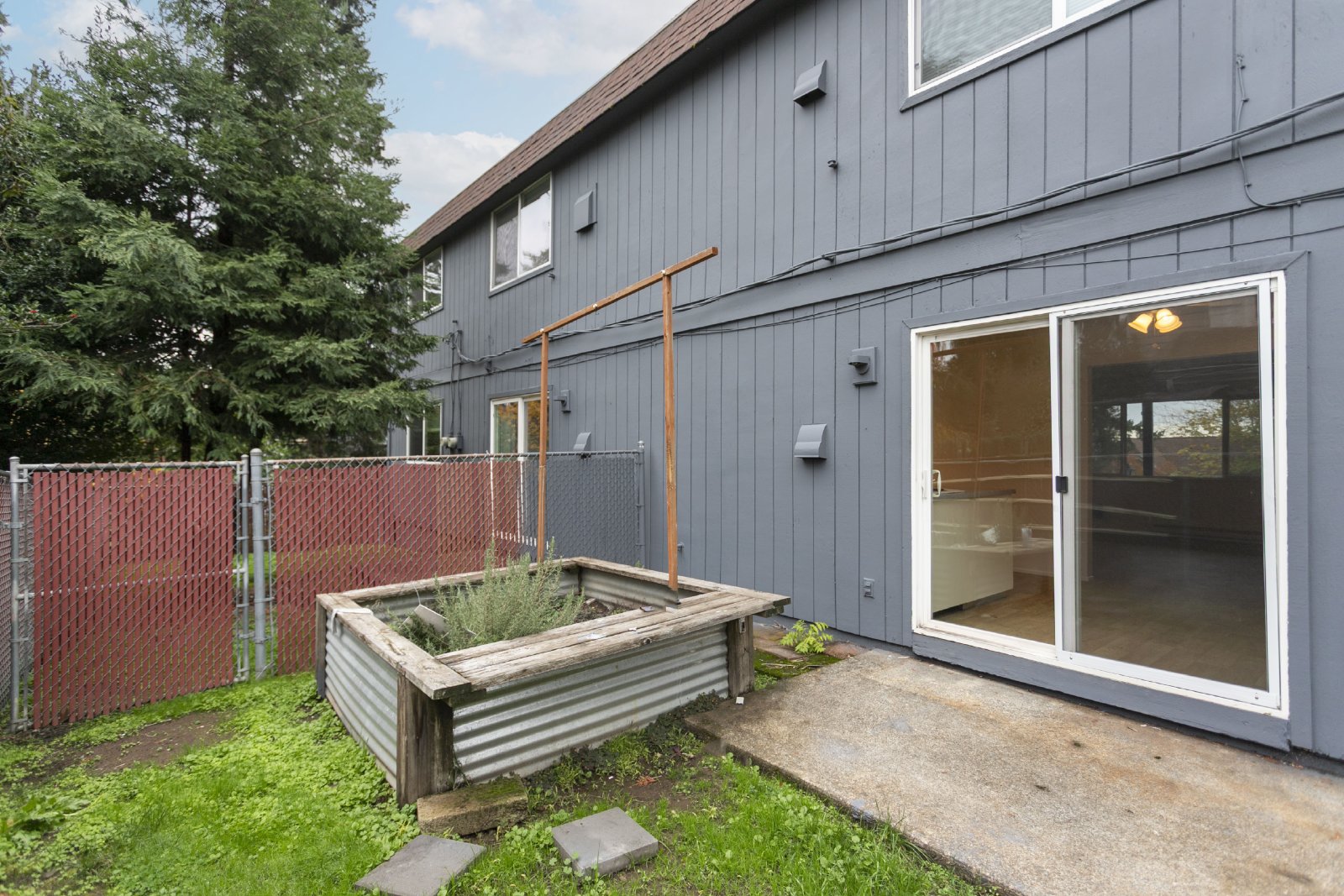 Updated Two Bedroom Unit in the Heart of Oregon City - NEW PHOTOS property image