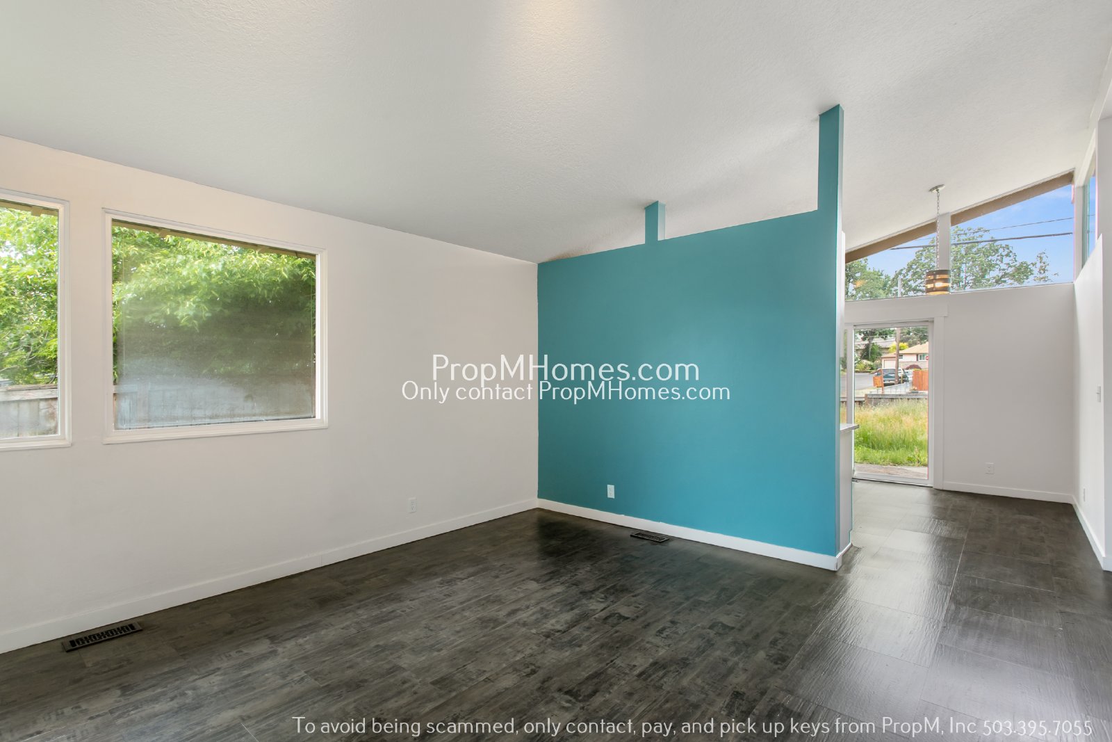 Updated 3-Bedroom Gladstone Home with Bonus Office Space! property image