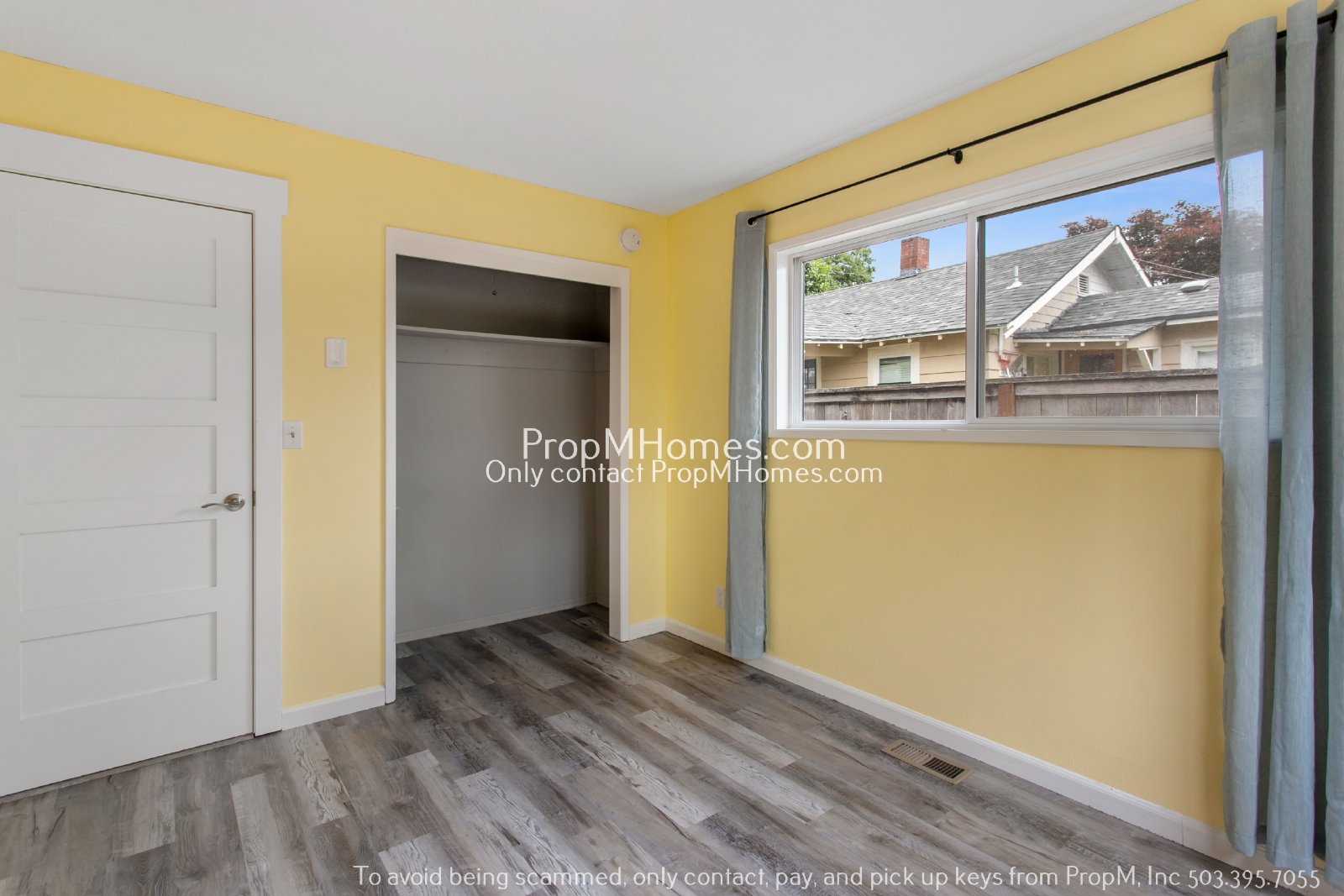 Updated 3-Bedroom Gladstone Home with Bonus Office Space! property image