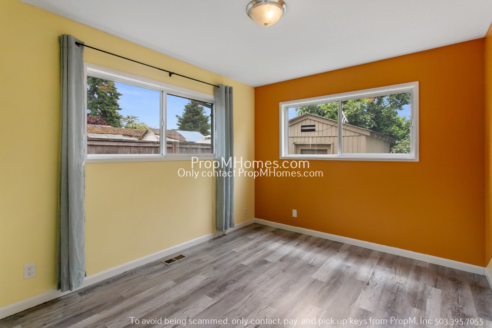 Updated 3-Bedroom Gladstone Home with Bonus Office Space! property image