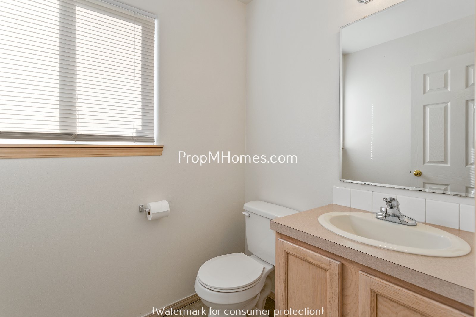 Beautiful Four Bedroom Home On A Quiet Street In SE Portland!! property image