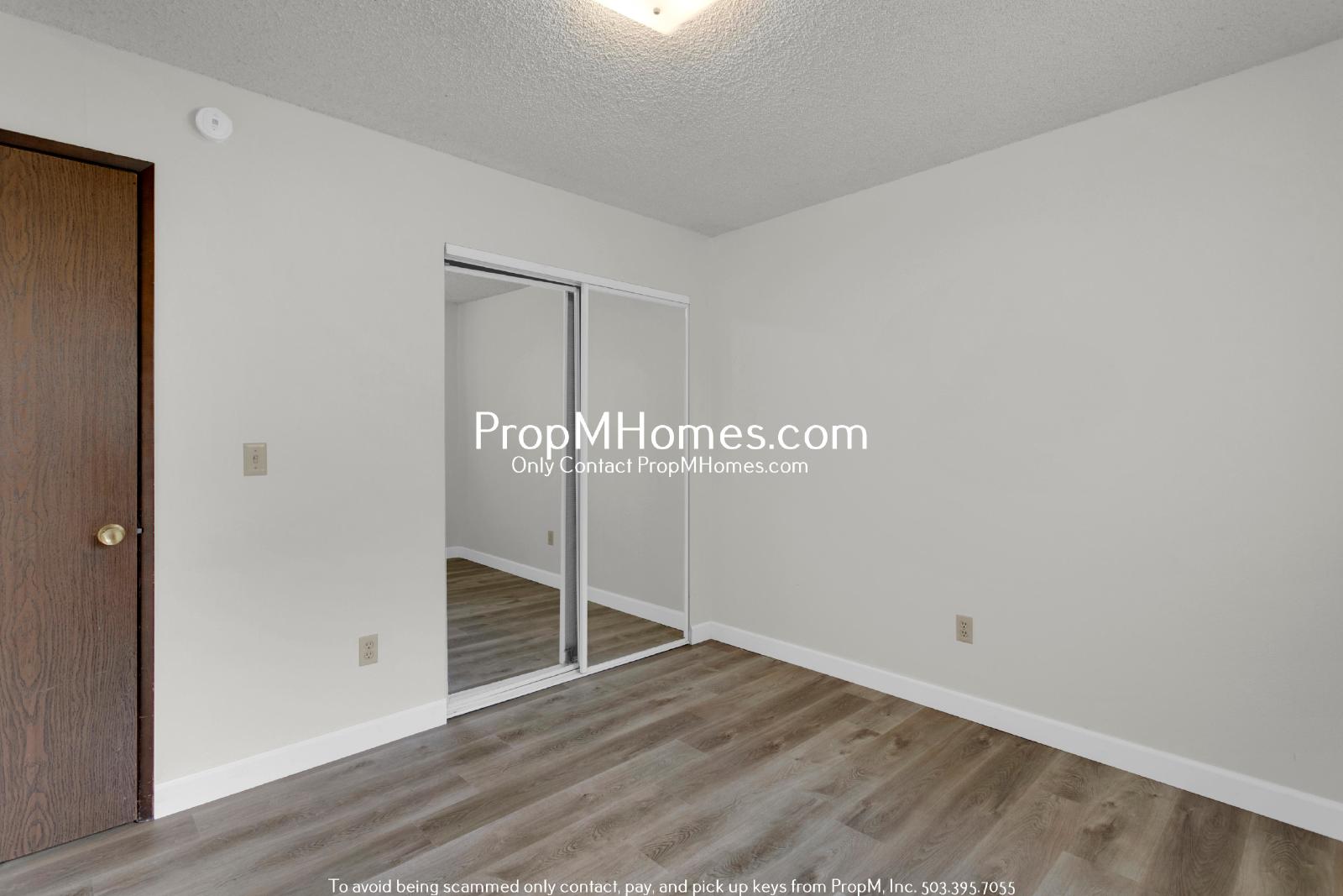 Remodeled Two Bedroom Duplex in Oregon City! property image