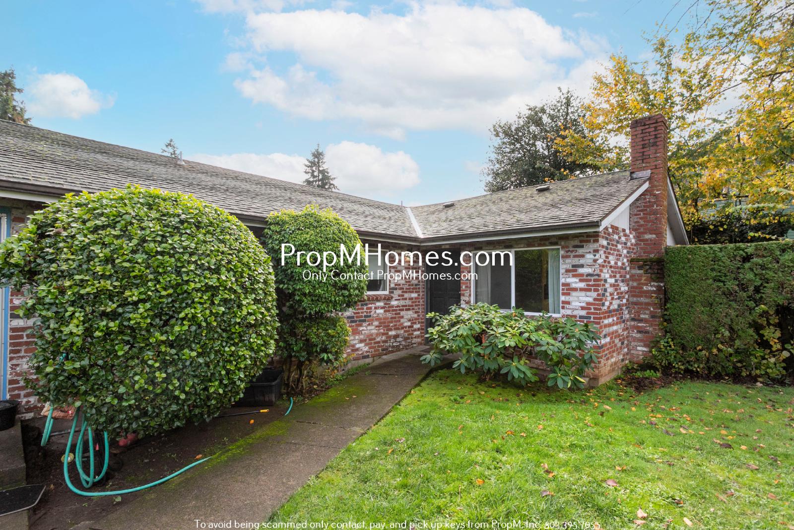 Remodeled Two Bedroom Duplex in Oregon City! property image