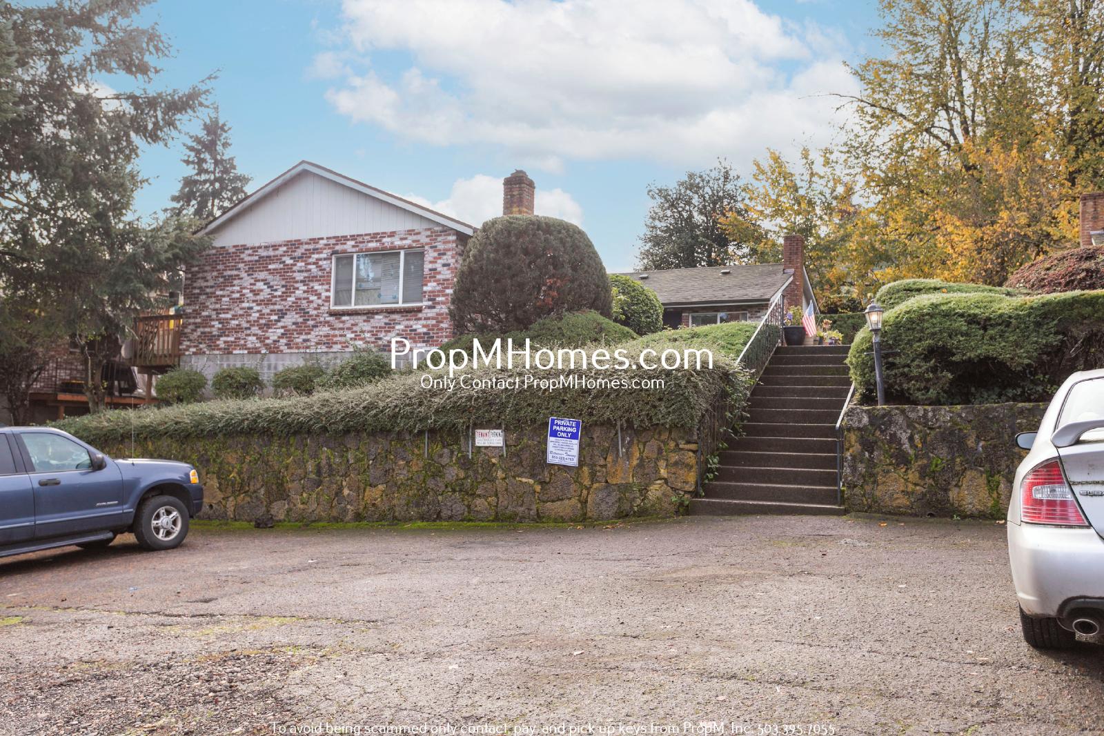 Remodeled Two Bedroom Duplex in Oregon City! property image