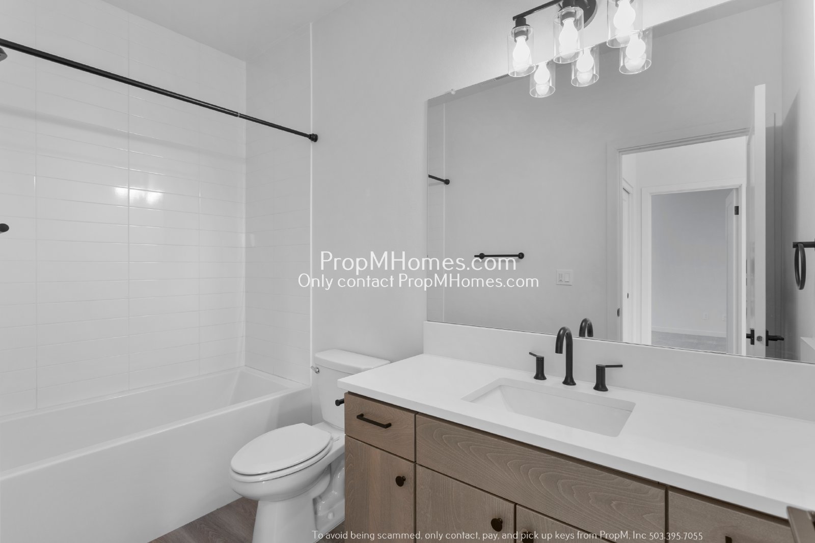 Cully Haven: Modern 4BR/3BA Duplex! property image