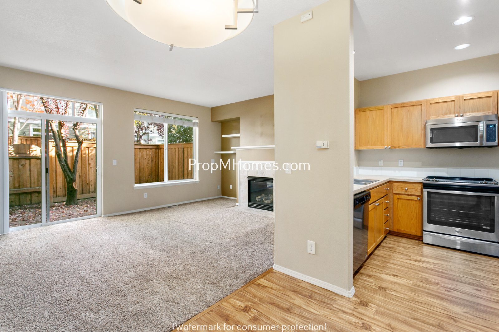 Spacious Three Bedroom Townhouse with Luxury Amenities in Aloha! property image