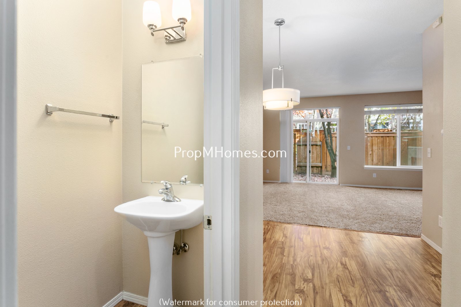 Spacious Three Bedroom Townhouse with Luxury Amenities in Aloha! property image