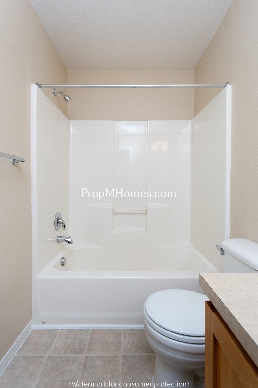 Spacious Three Bedroom Townhouse with Luxury Amenities in Aloha! property image