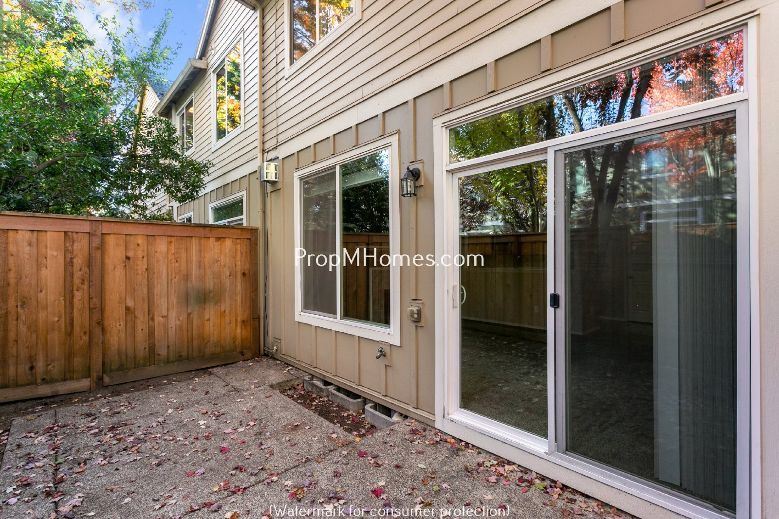 Spacious Three Bedroom Townhouse with Luxury Amenities in Aloha! property image