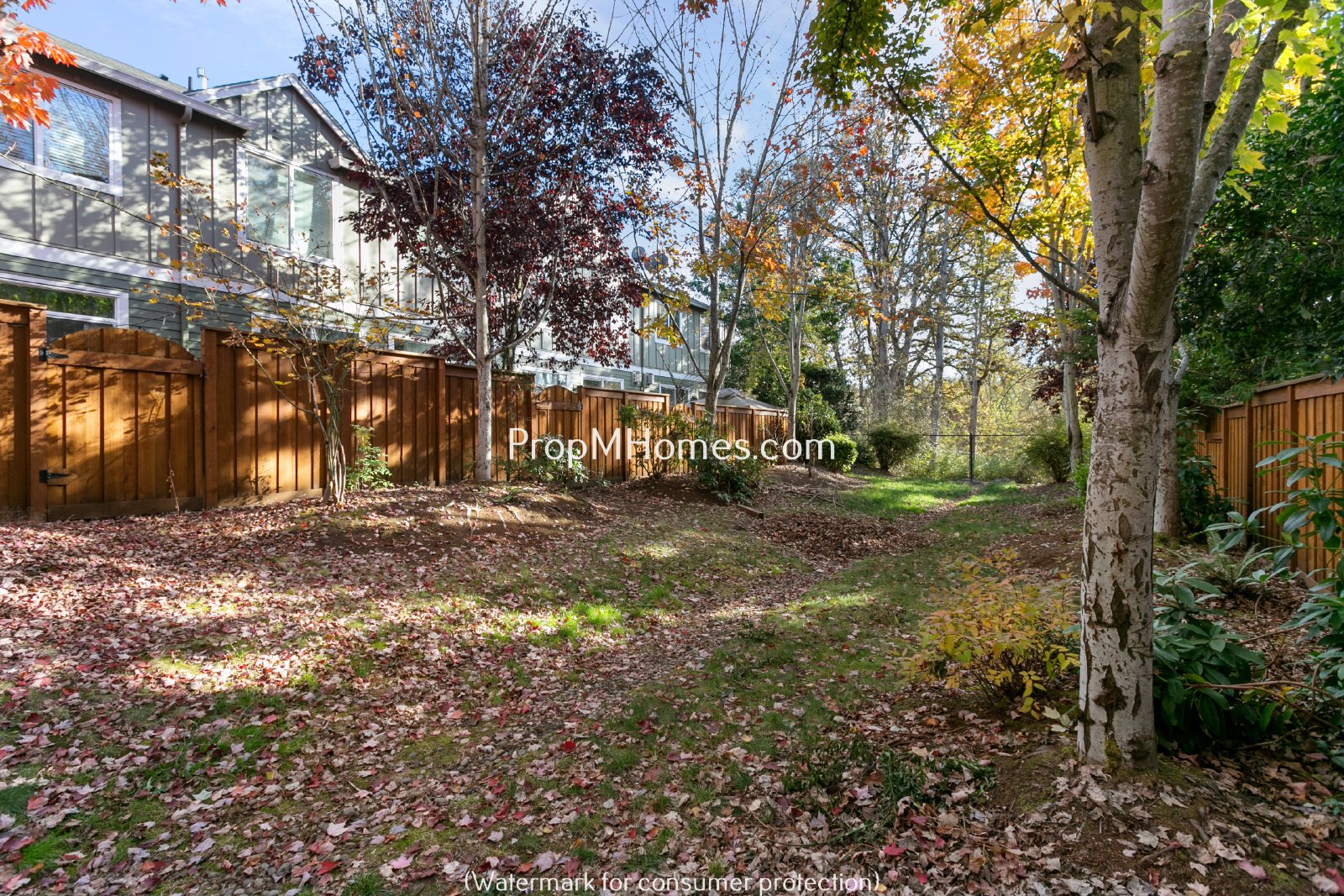 Spacious Three Bedroom Townhouse with Luxury Amenities in Aloha! property image