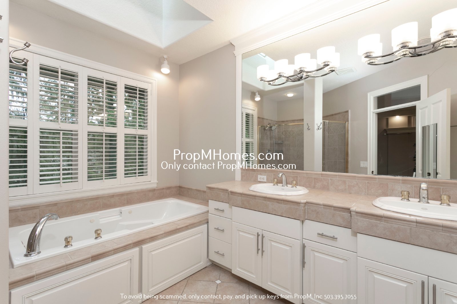 Luxury Living in the Persimmon Community - Four Bedrooms! property image