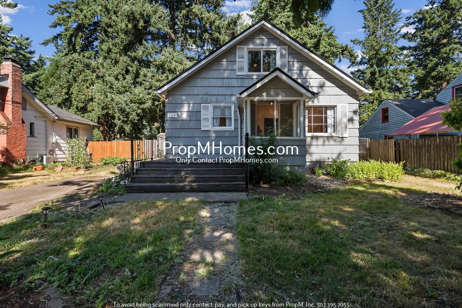 Spacious and Charming 3-Bedroom Home with Bonus Room in Vibrant Hazelwood! property image