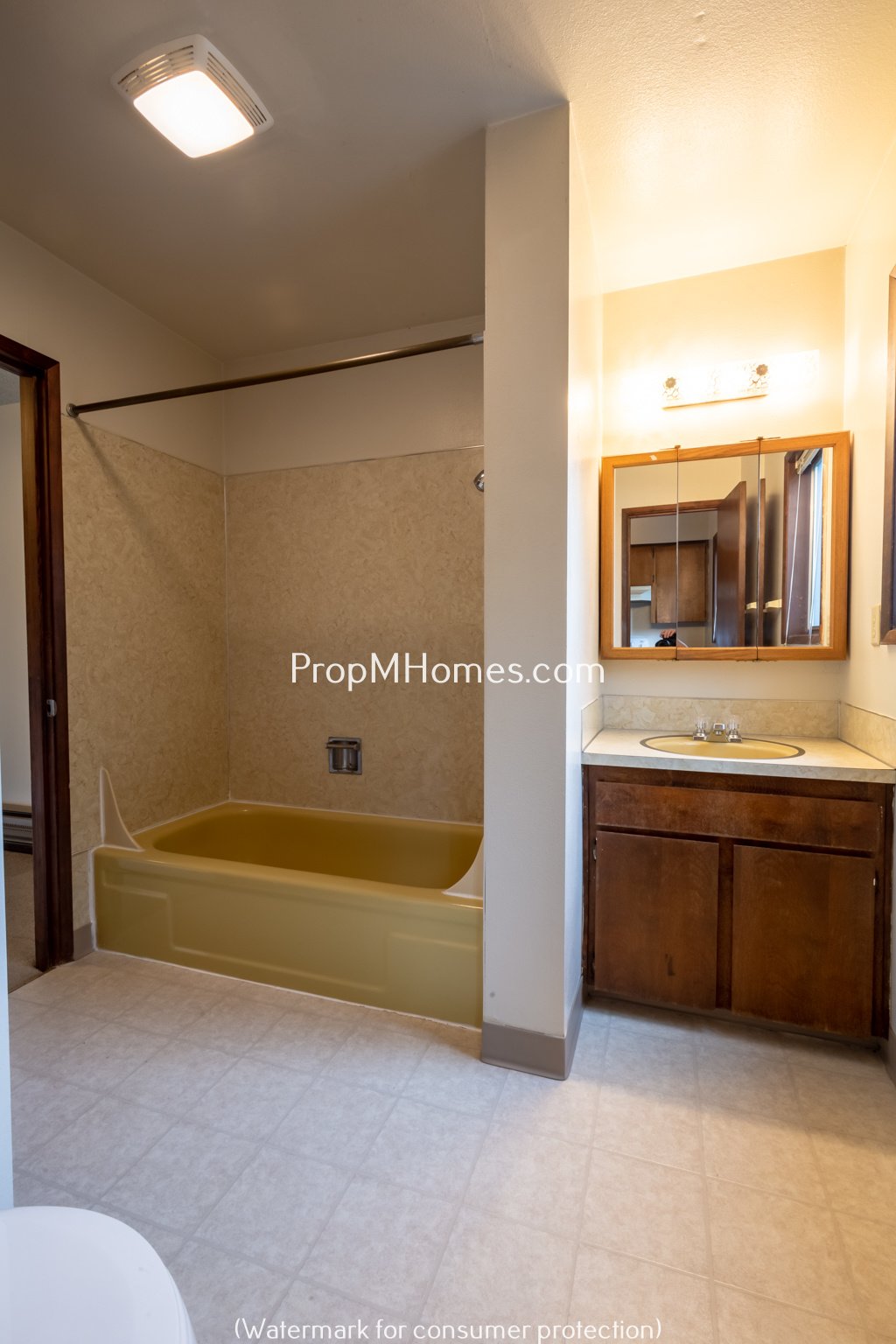 Cozy Hawthorne One Bedroom Apartment In Four-Plex property image