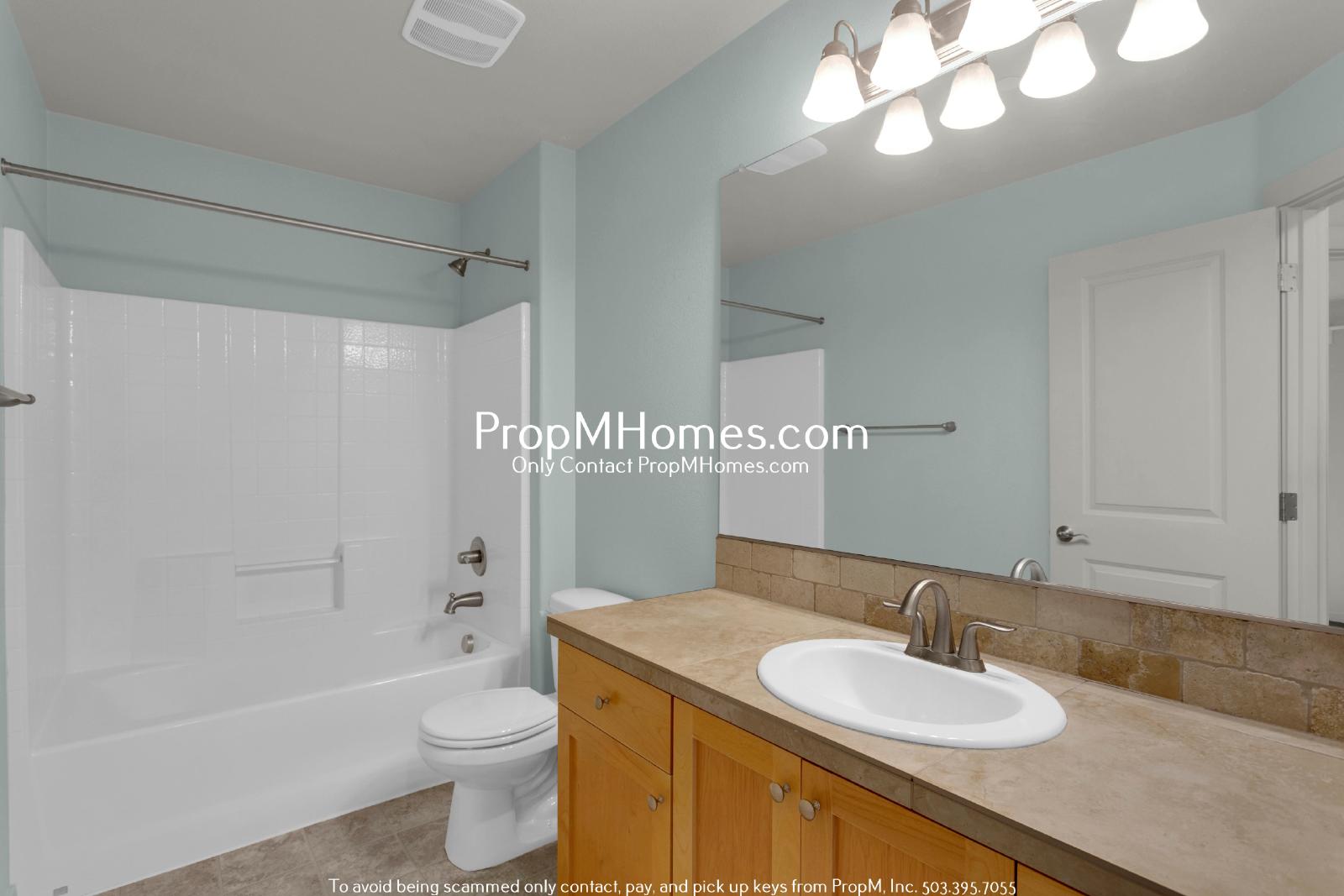 Stunning Three Bedroom Home in Villebois - $250 Gift Card Upon January Move-in! property image