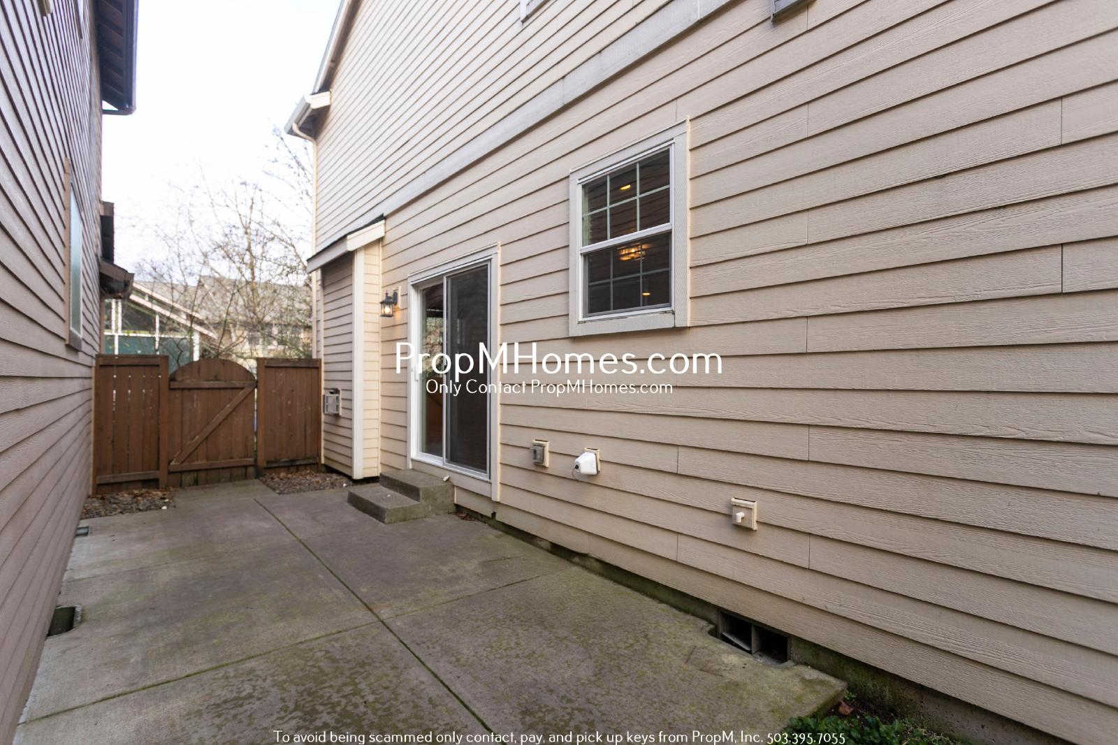 Stunning Three Bedroom Home in Villebois - $250 Gift Card Upon January Move-in! property image