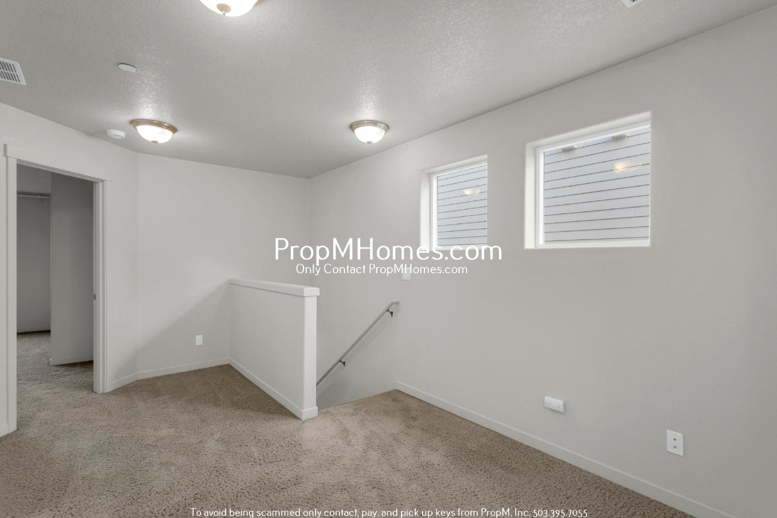 Stunning Three Bedroom Home in Villebois - $250 Gift Card Upon January Move-in! property image