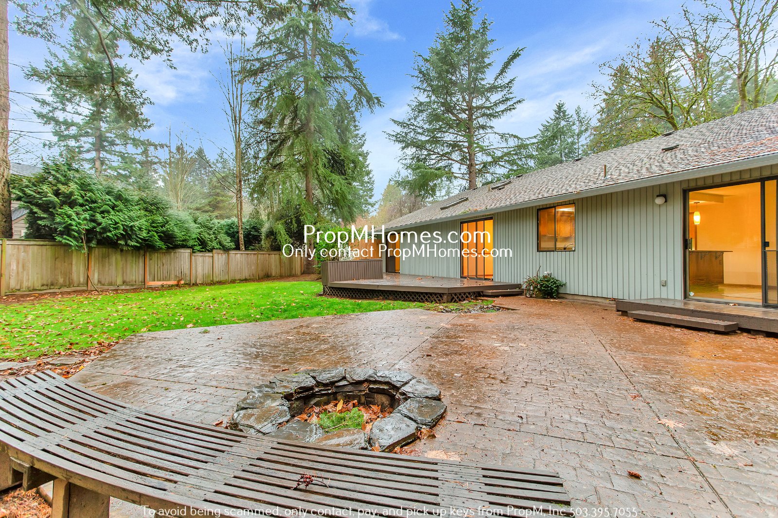 Lake Oswego Beauty! Three Bedroom Ranch Style On 1/4 Acre! property image