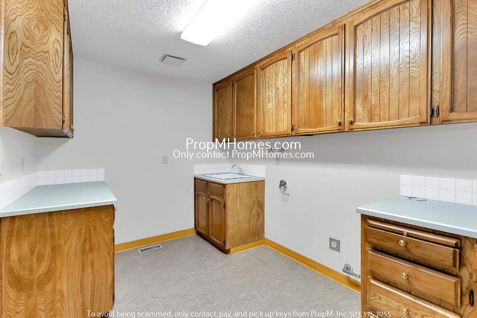 Lake Oswego Beauty! Three Bedroom Ranch Style On 1/4 Acre! property image