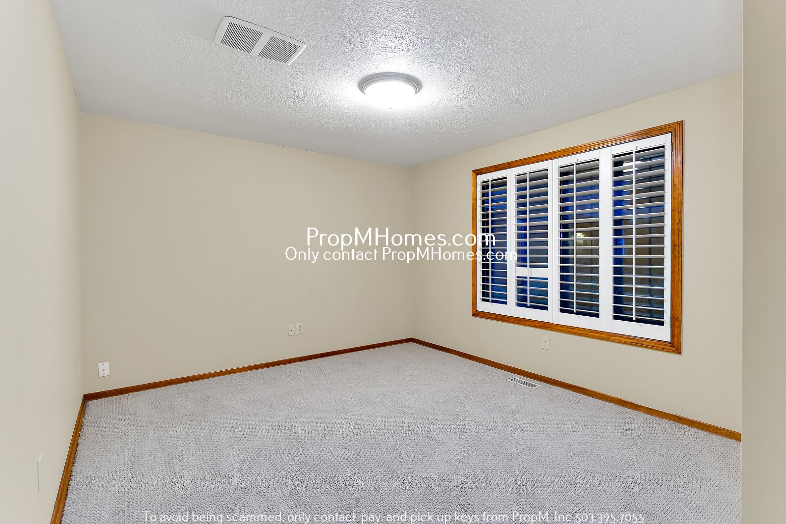 Lake Oswego Beauty! Three Bedroom Ranch Style On 1/4 Acre! property image