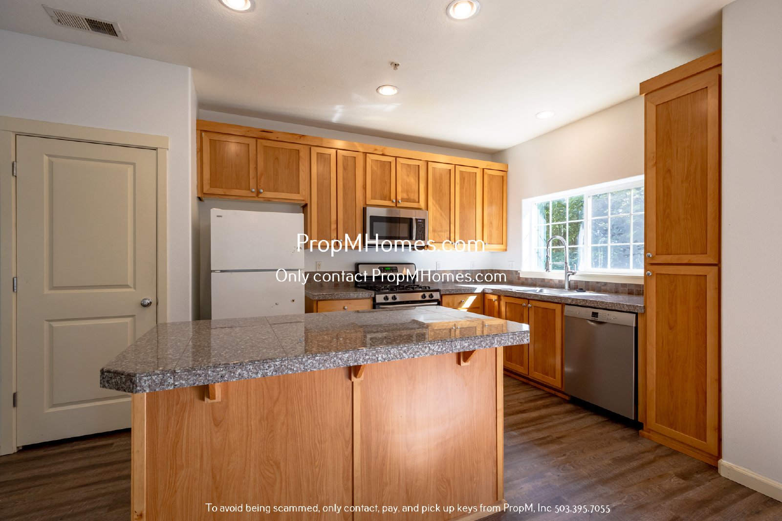 Spacious Three Bedroom Condo In Sherwood! property image