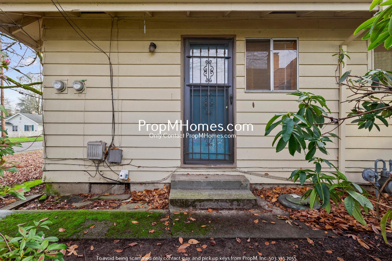 Charming Two Bedroom Duplex in Vose Neighborhood - Corner Lot! property image